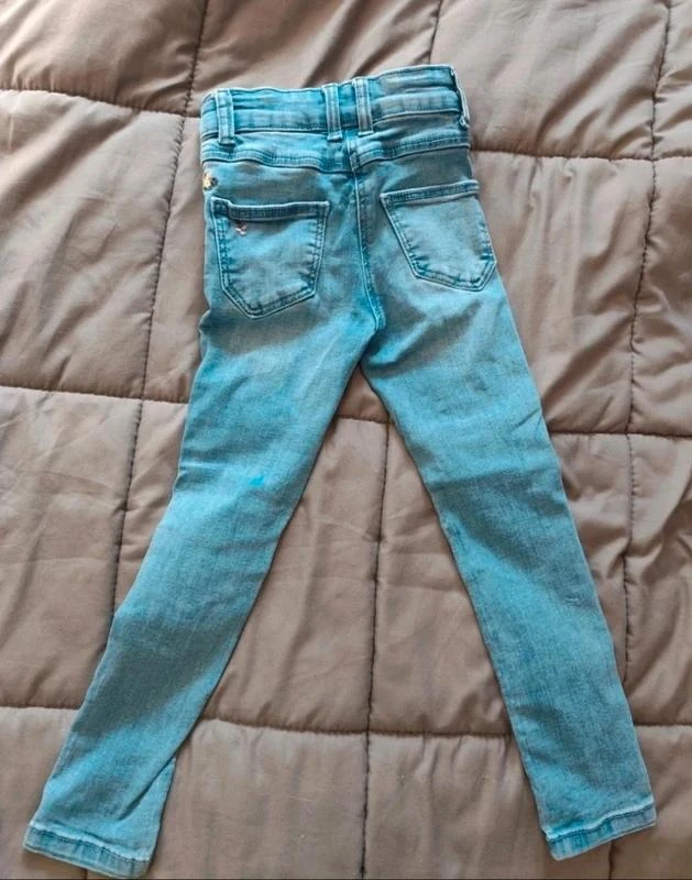 Floral embroidered slim jeans 🦄 Size 4 years 🦄 Tape a l'oeil – photo 7